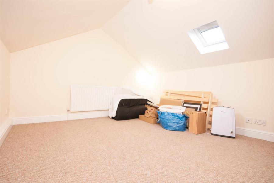Flat Durnsford Road in Greater London