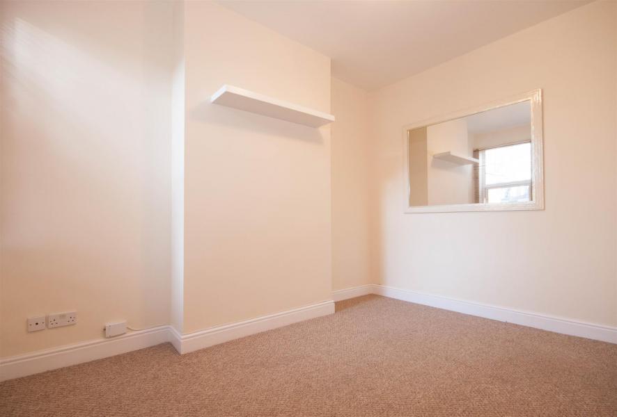 Flat Durnsford Road in Greater London
