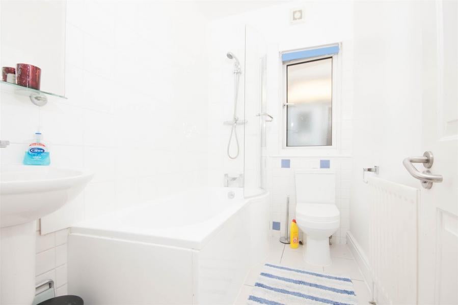 Flat Durnsford Road in Greater London