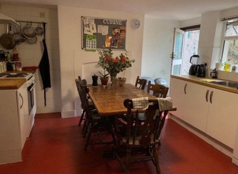 Room Benthal Road in Greater London