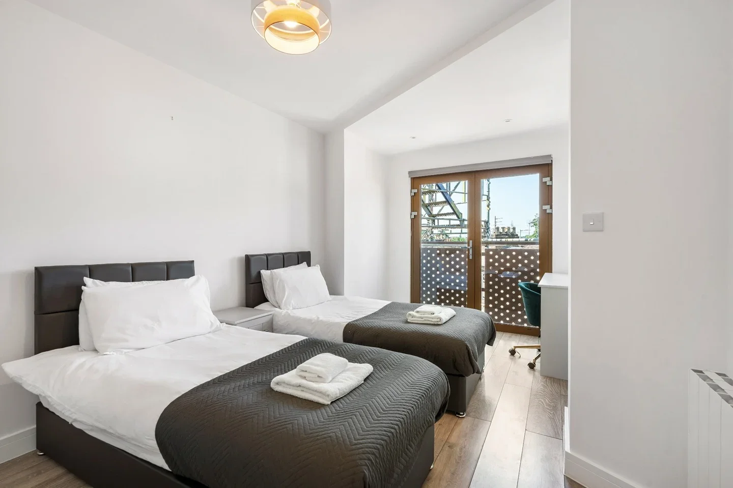 Flat Aldenham Road in Watford