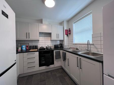 Room Carlisle Close in Corby