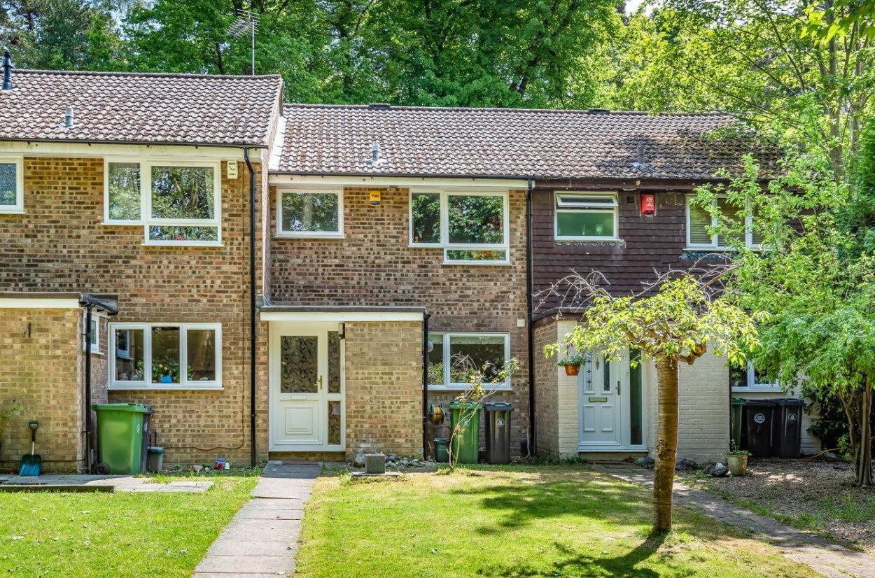 House Glassonby Walk in Surrey Heath