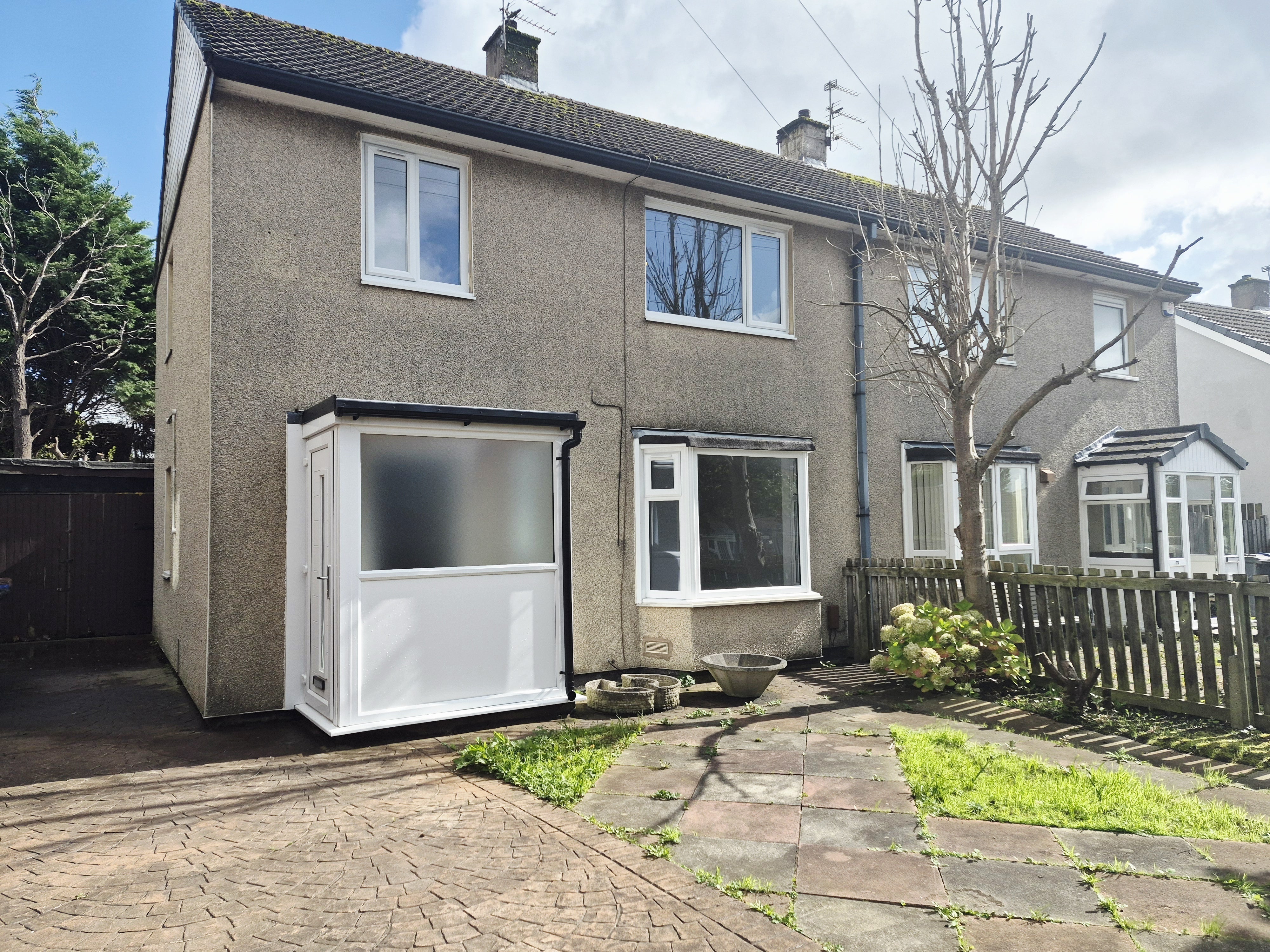 House Tintern Crescent in Blackburn