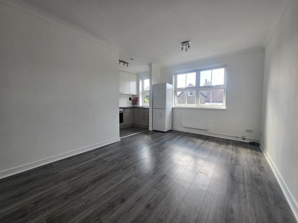 Flat Eagle Terrace in Greater London