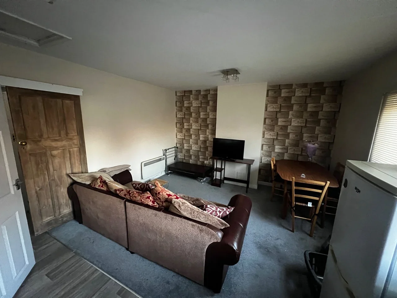 Flat Malthouse Road in Crawley