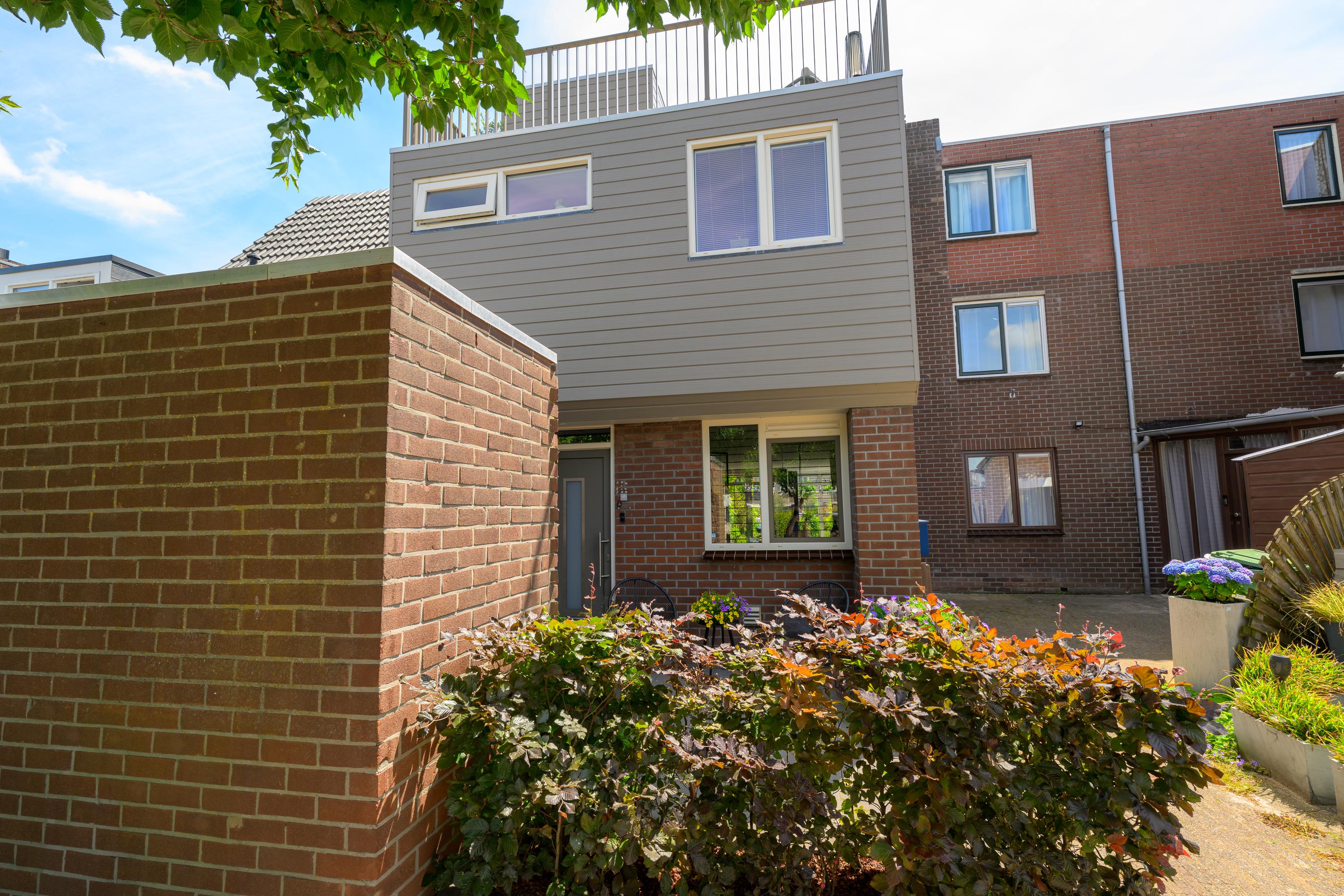 Tussenwoning te koop: Weigeliapark 39, Zoetermeer