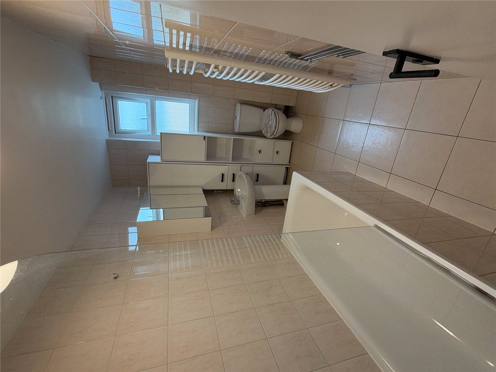 Flat Midwood Close in Greater London