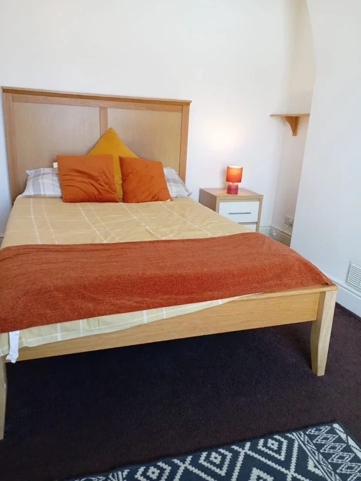 Room Egerton Street in Wallasey