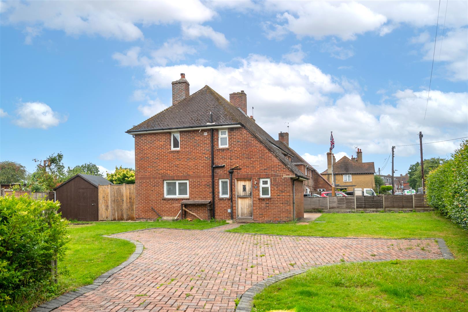 House Oakfield Road in Horsham