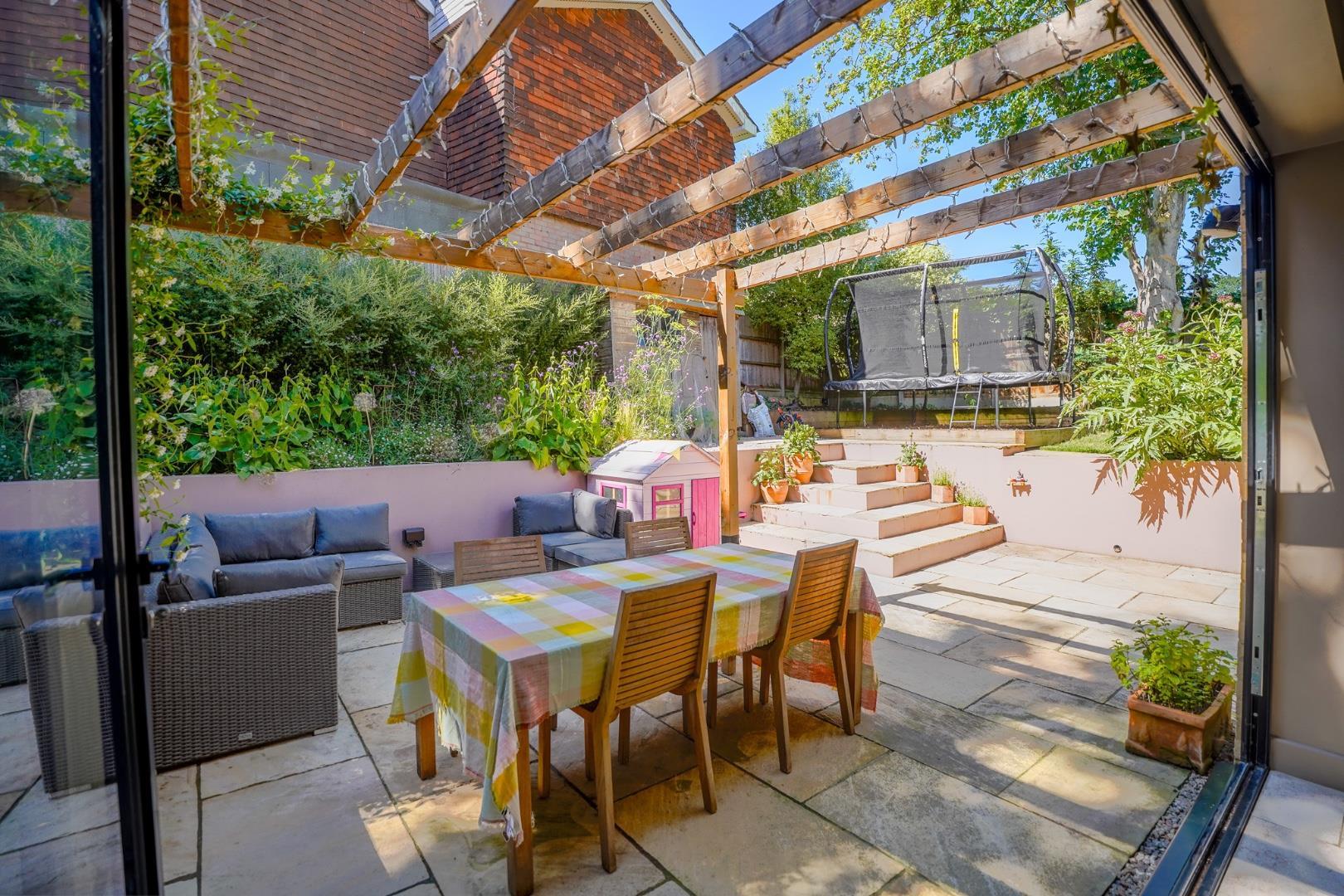 House Tree View Close in Greater London
