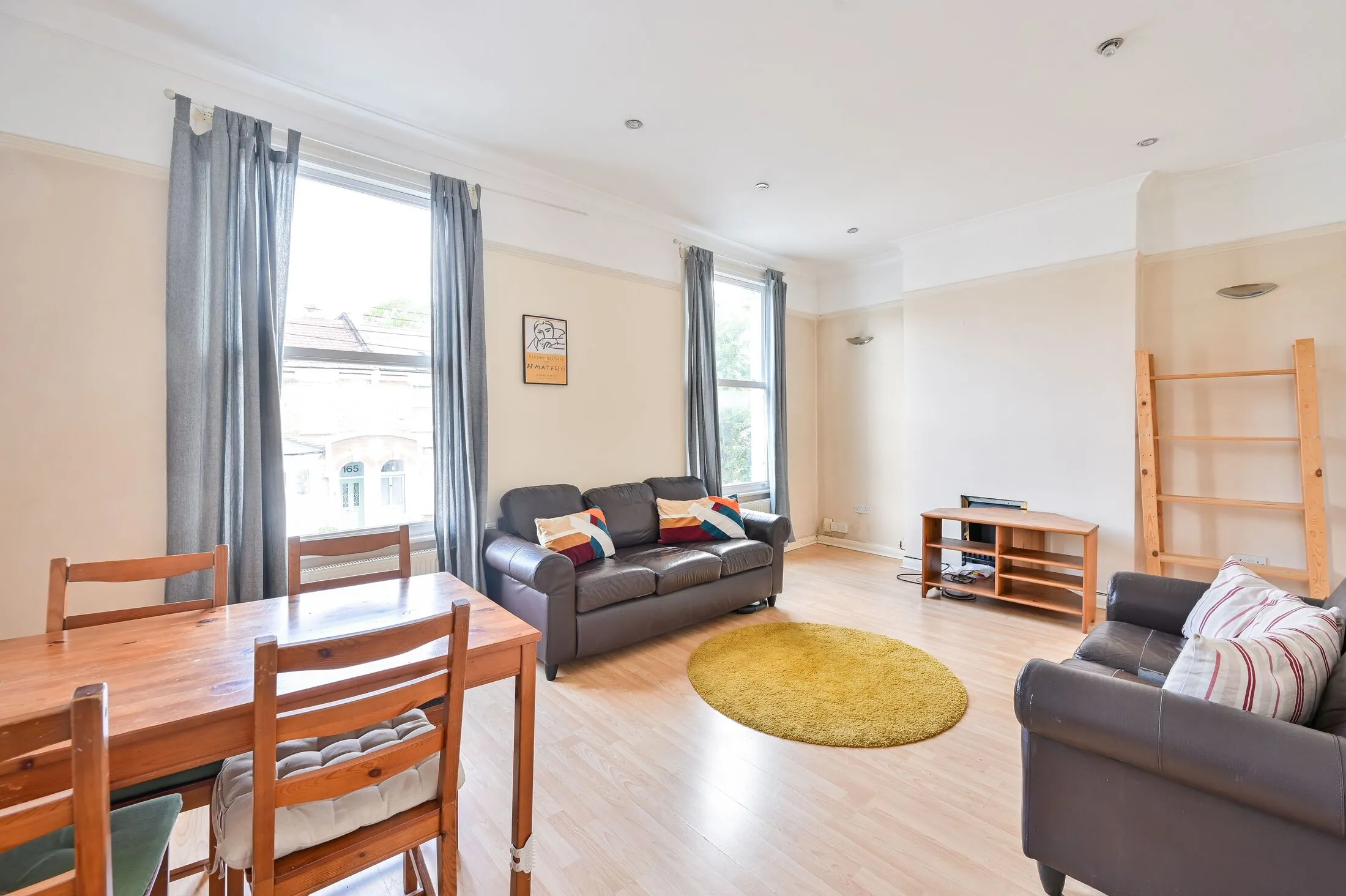 Flat Dragonfly Place in Greater London
