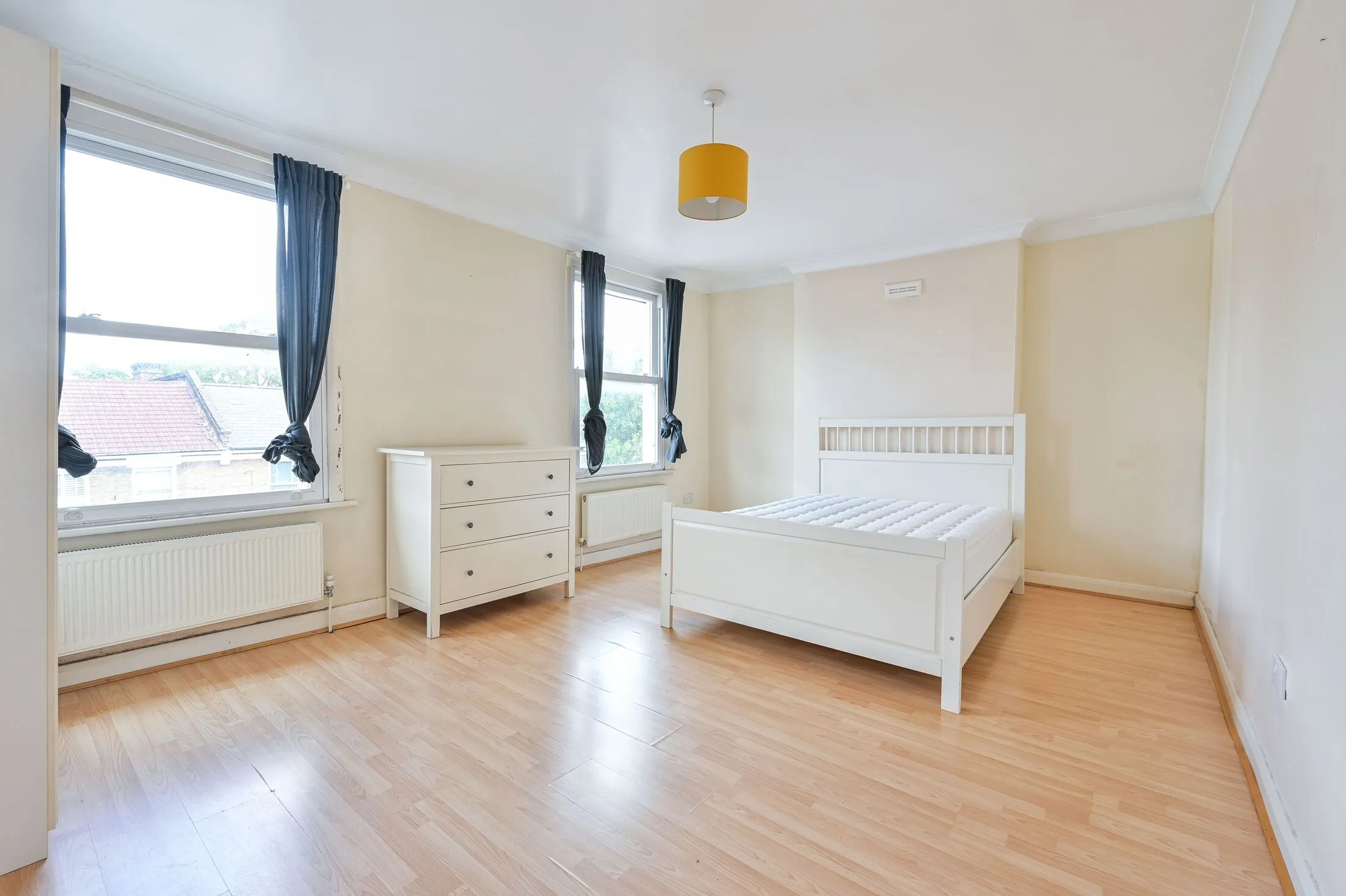 Flat Dragonfly Place in Greater London