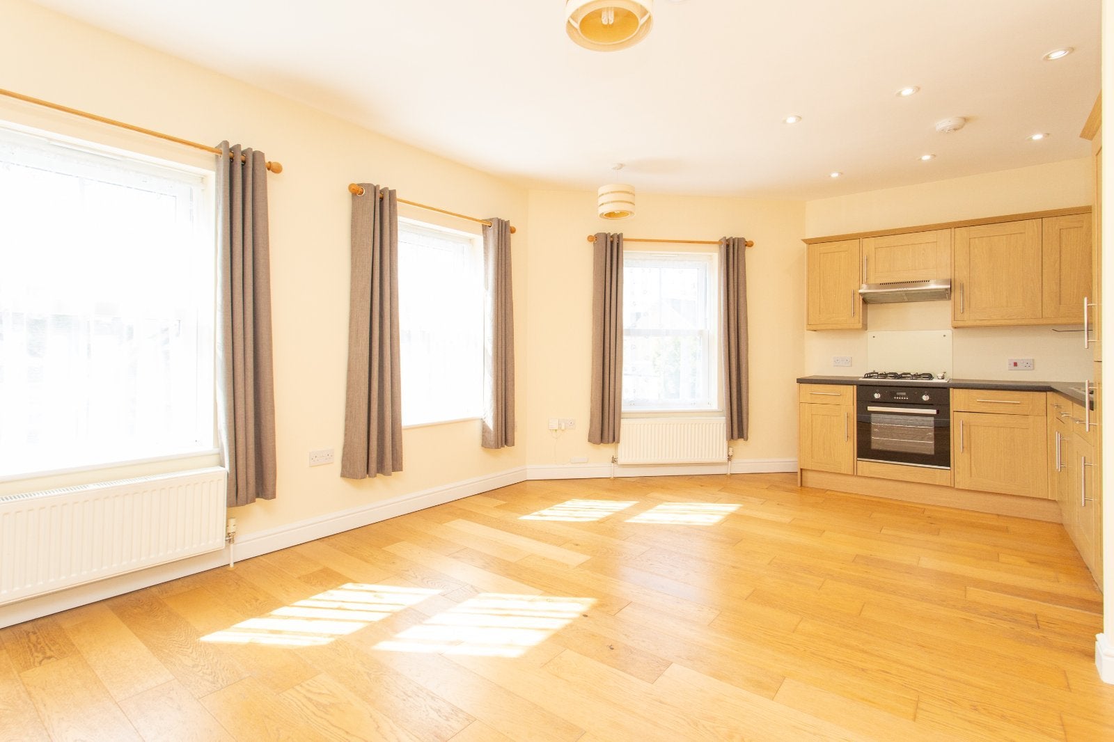 Flat Clarendon Street in Canterbury