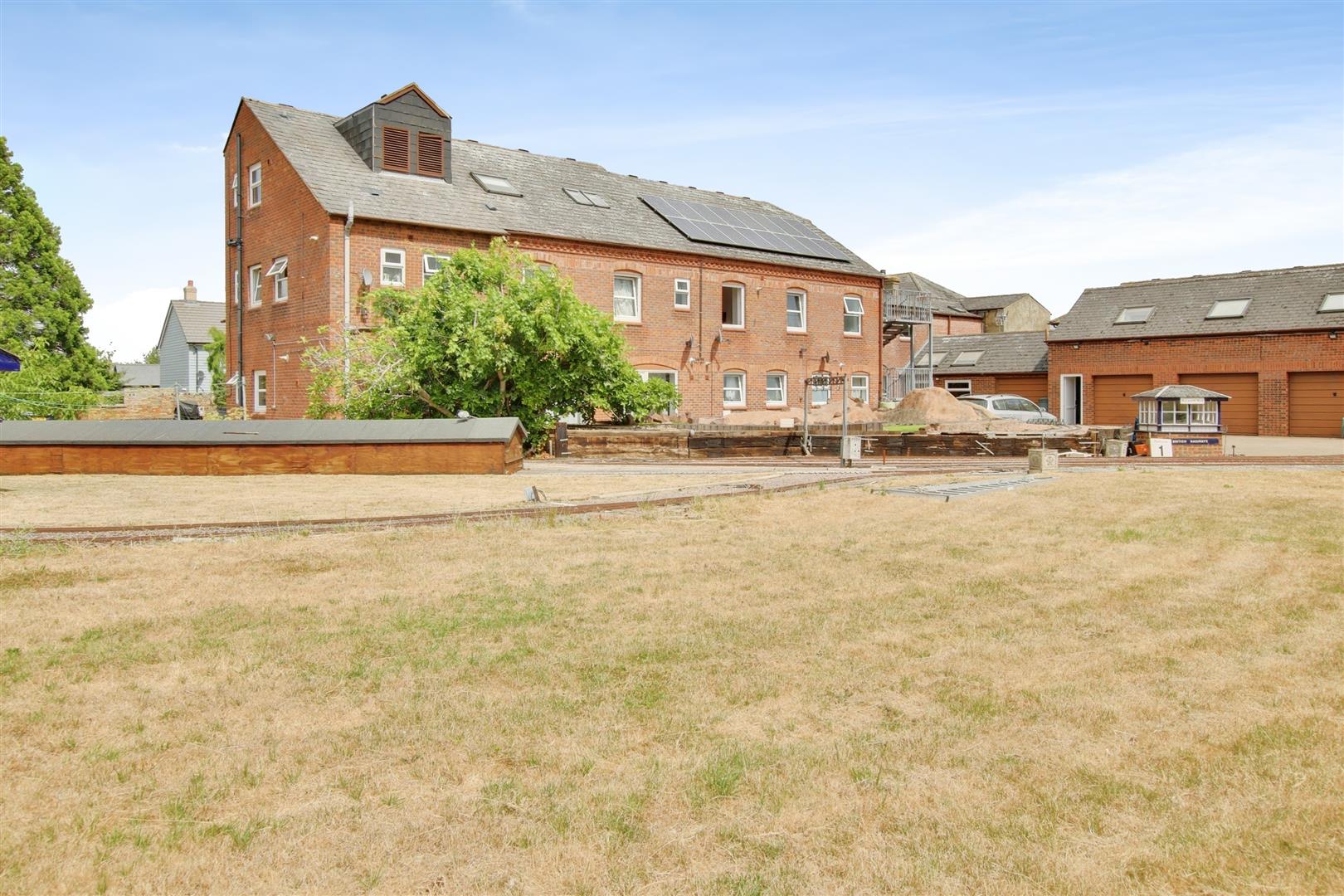 Flat Burgess Close in Cambridge