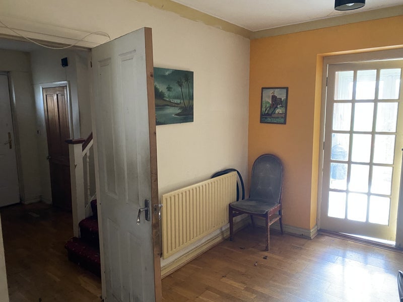 Room Canada Road in Greater London