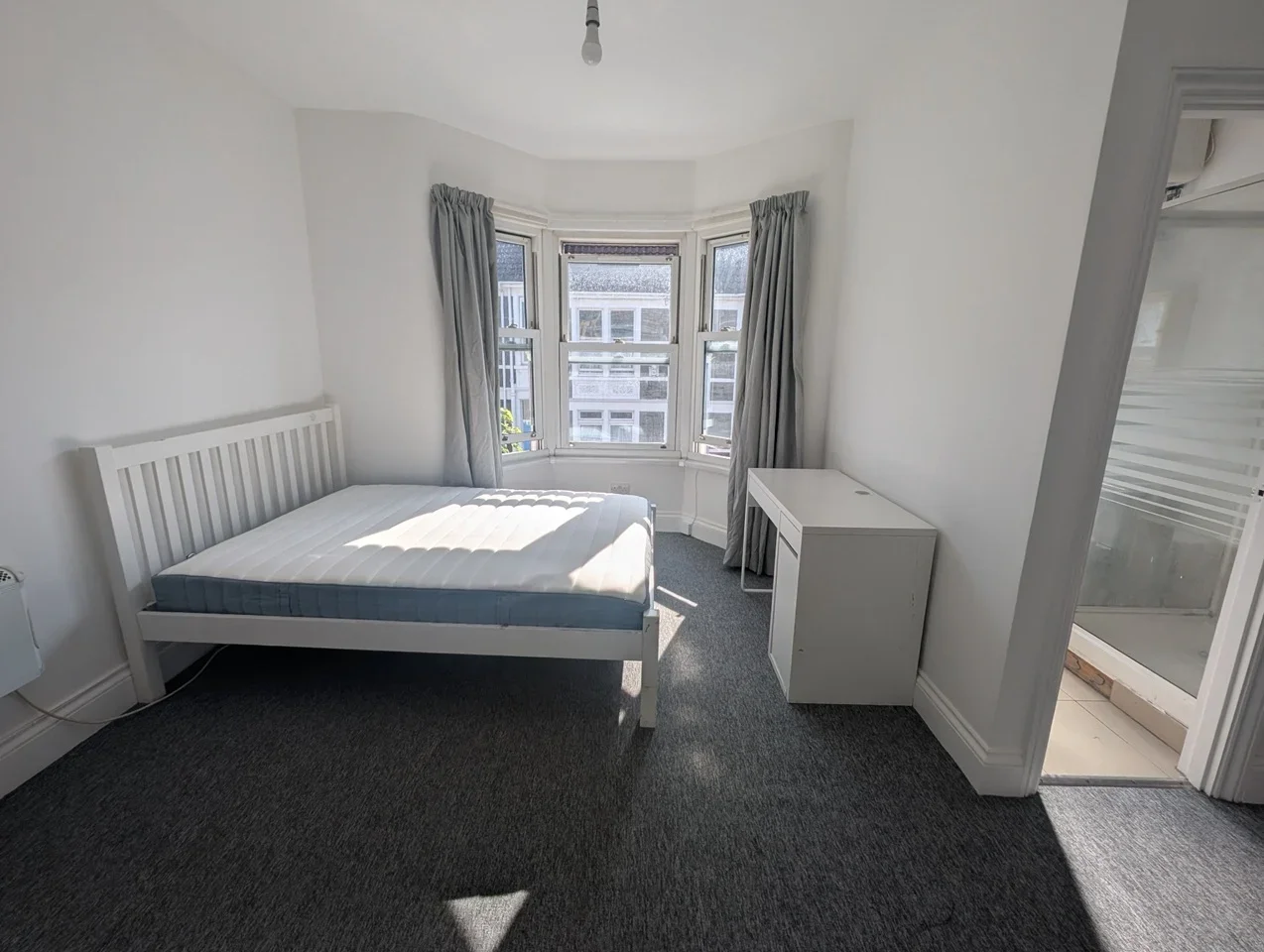 Room Wellington Avenue in Bristol