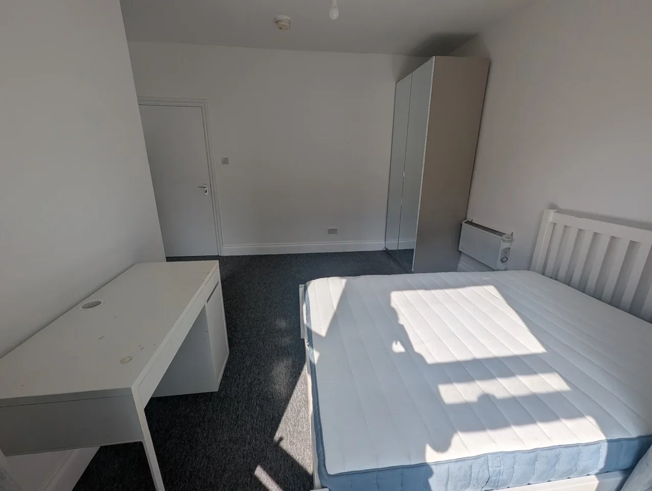 Room Wellington Avenue in Bristol