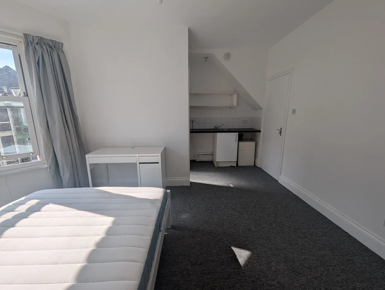 Room Wellington Avenue in Bristol