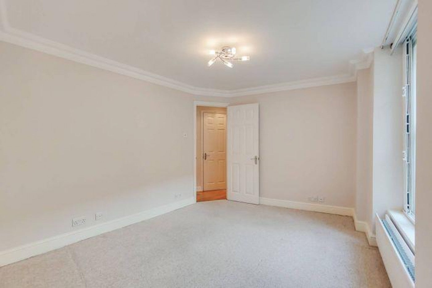 Flat Greville Place in City of Westminster