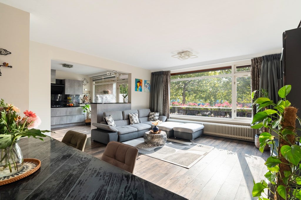 Appartement Monseigneur van Steelaan 225 in Voorburg