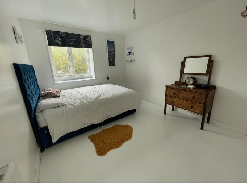 Room South Road in Poole