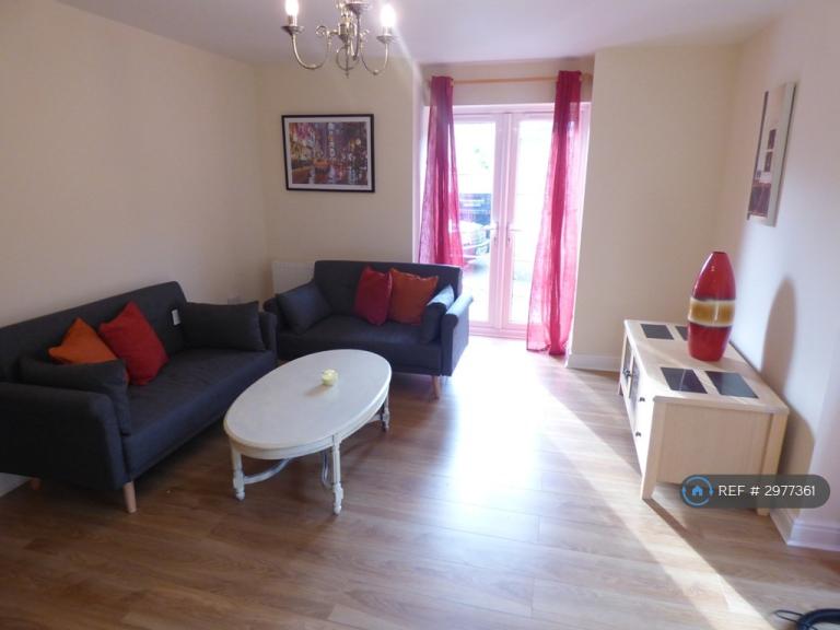 Flat Methuen Road in Bournemouth