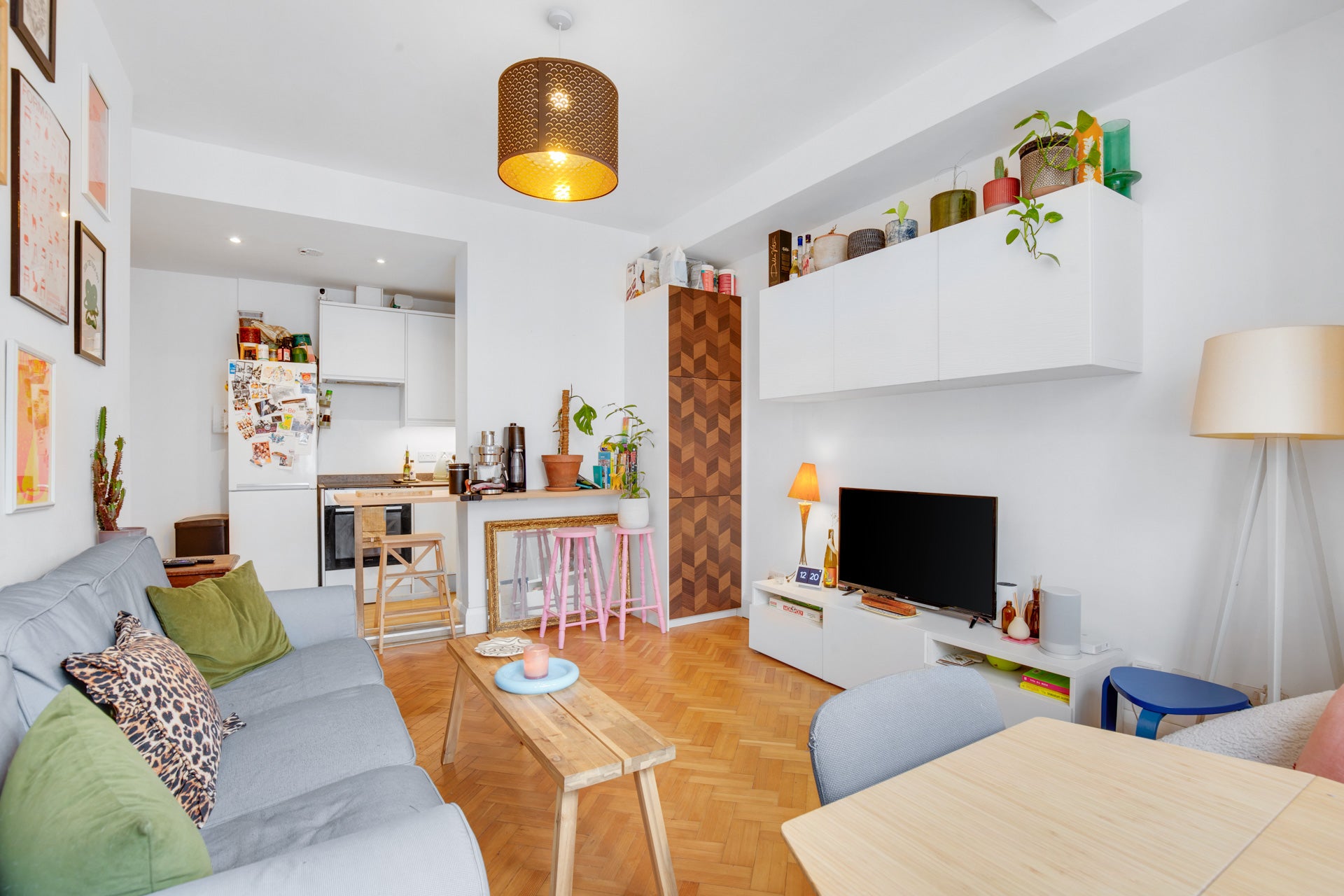 Flat Queensway in City of Westminster