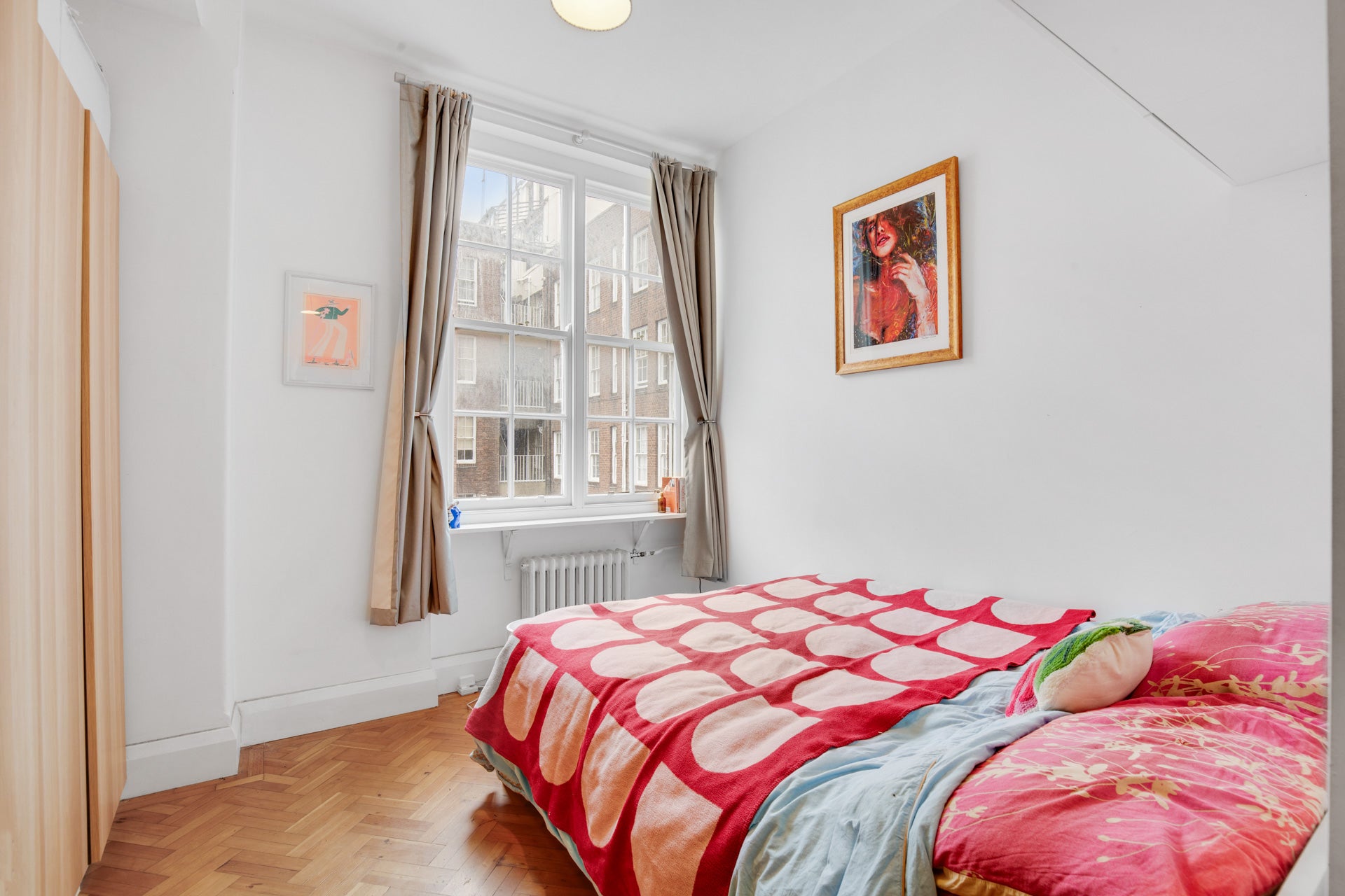 Flat Queensway in City of Westminster