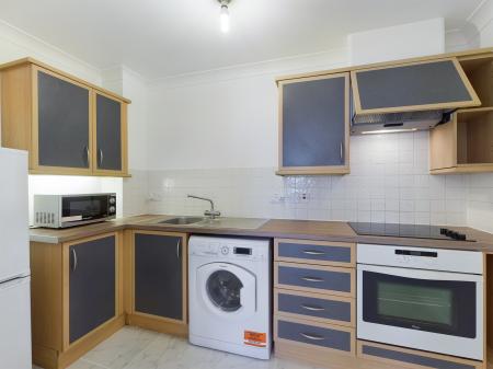 Flat Alençon Link in Basingstoke and Deane