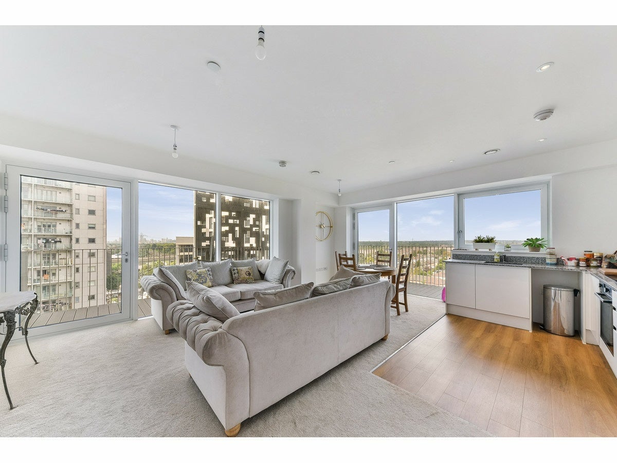 Flat York Place in Greater London