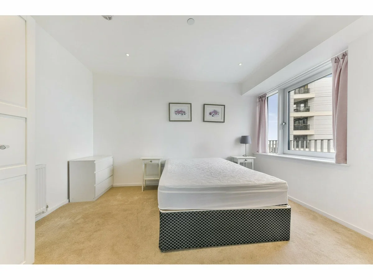Flat York Place in Greater London