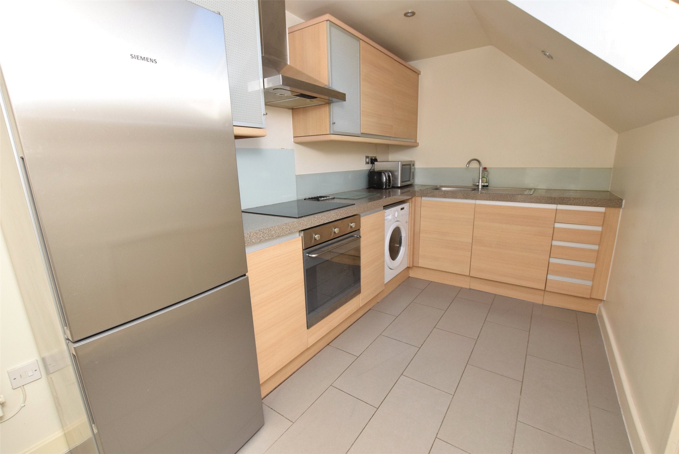 Flat Market Place in Greater London