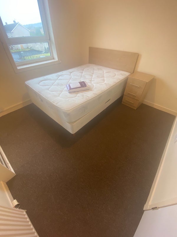 Room Broomhouse Street South in City of Edinburgh