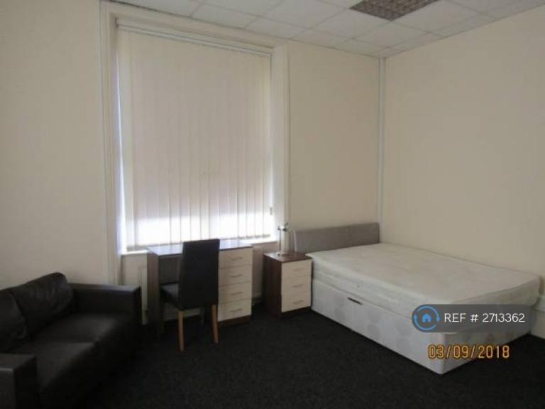 Room Billing Road in Northampton
