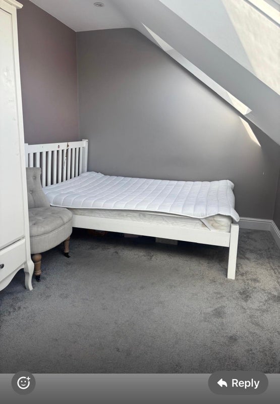 Room Overdale Road in Greater London