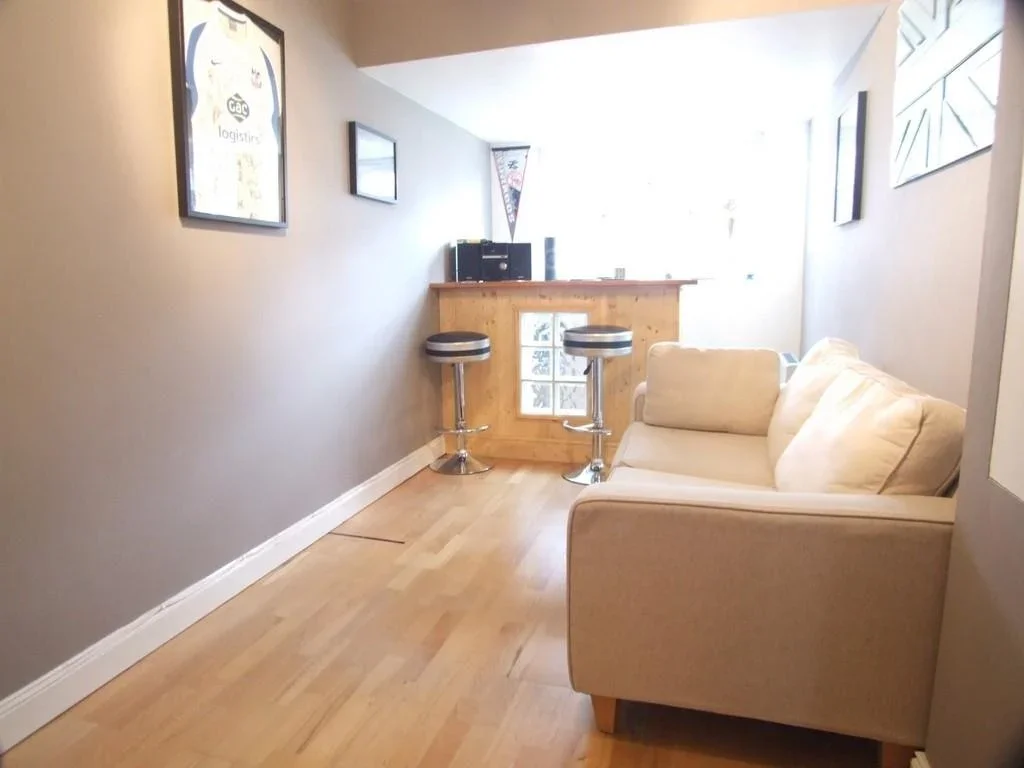 House Ferndown Close in Greater London