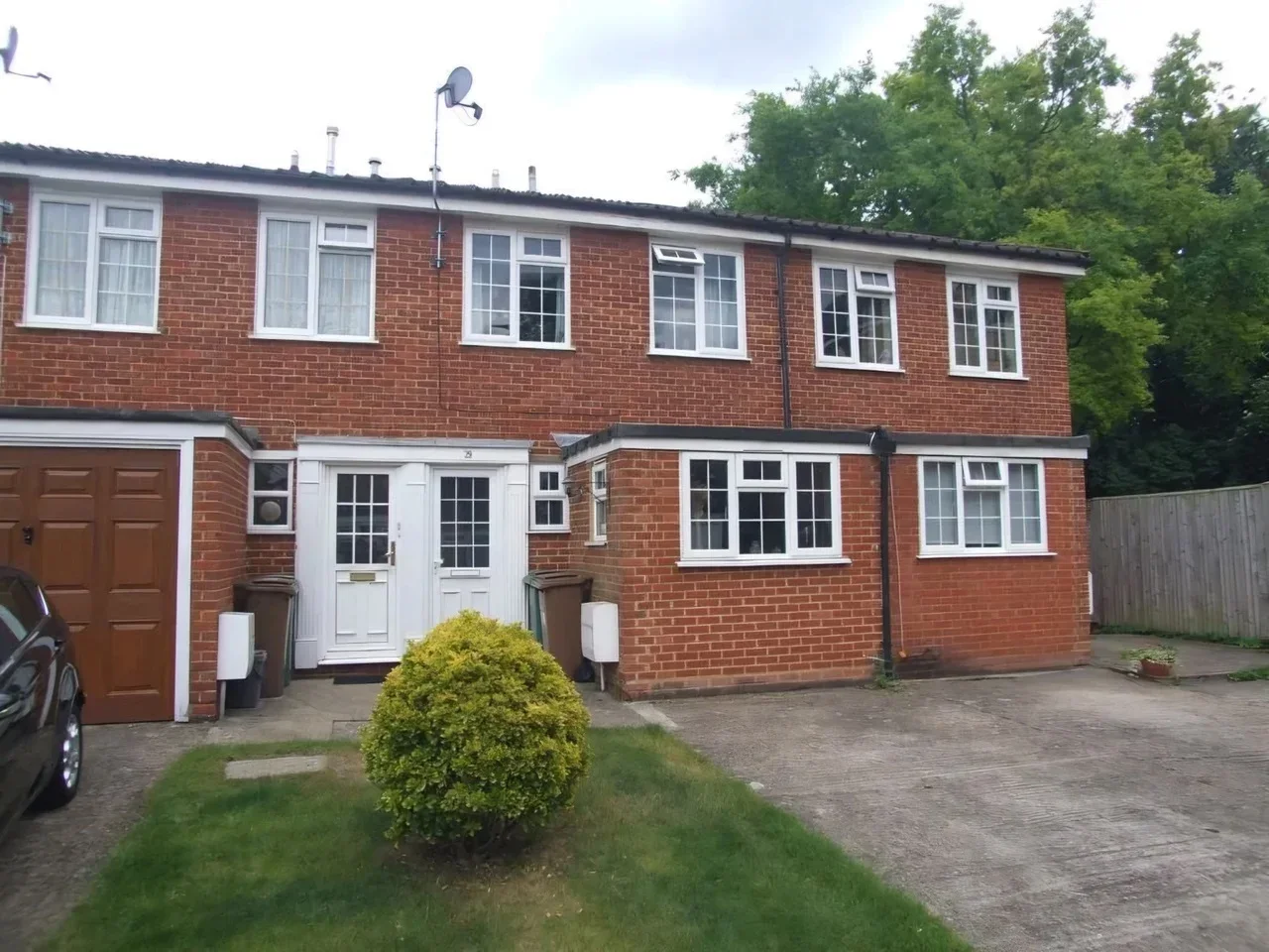 House Ferndown Close in Greater London