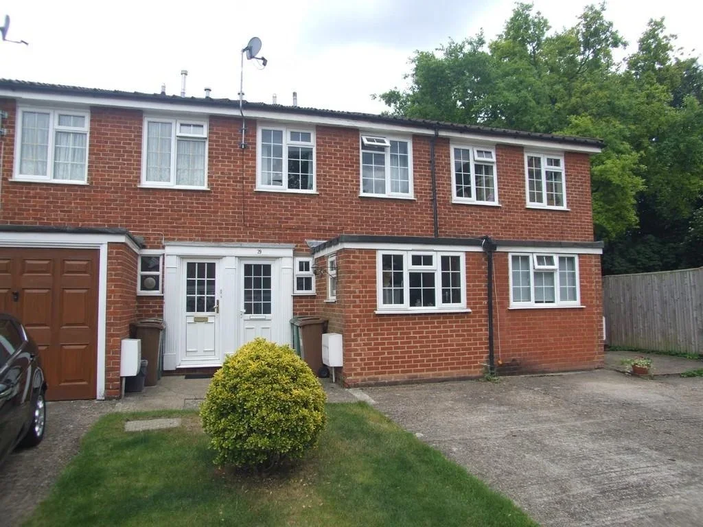 House Ferndown Close in Greater London