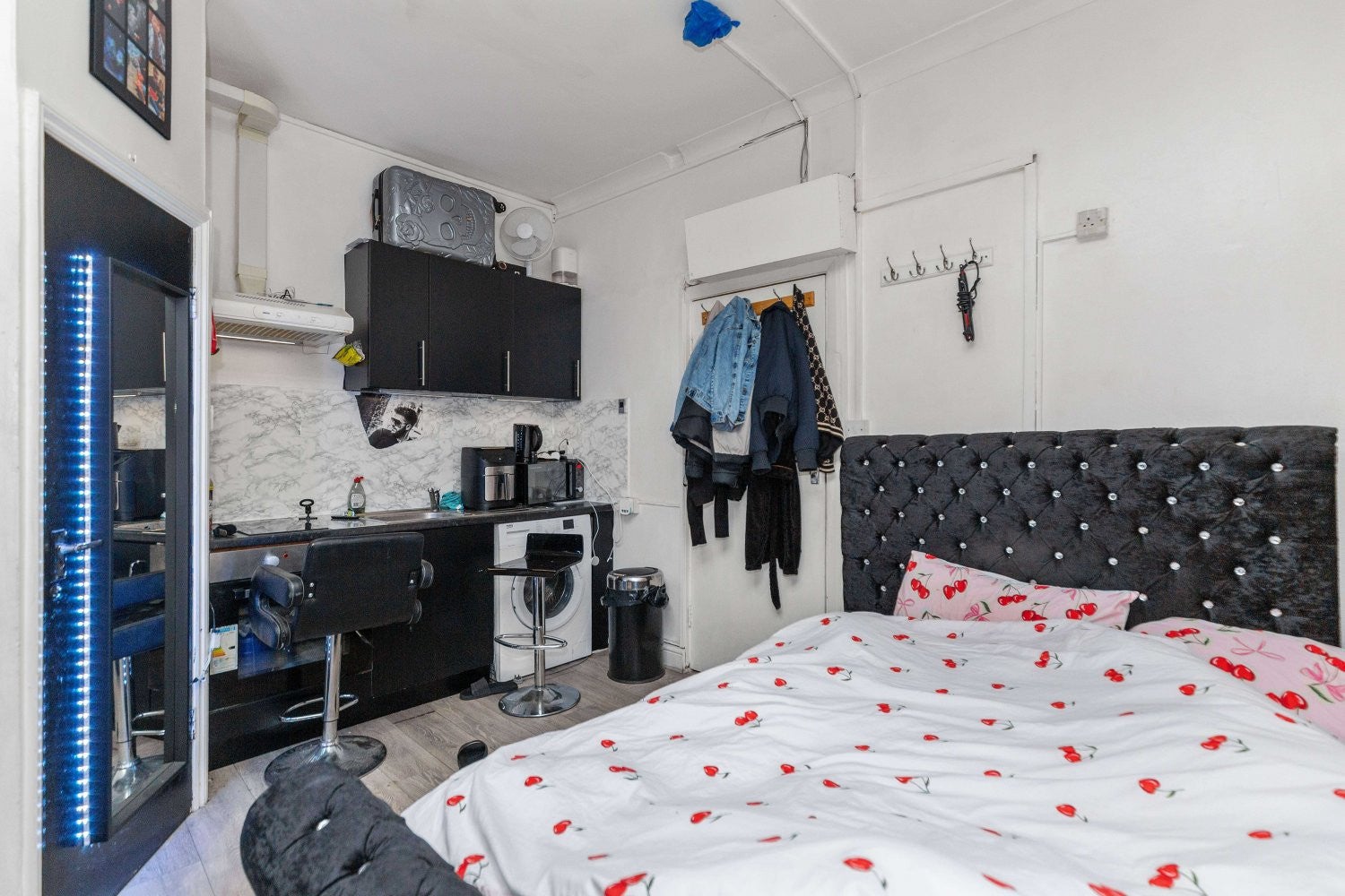 Flat Romford Road in Greater London