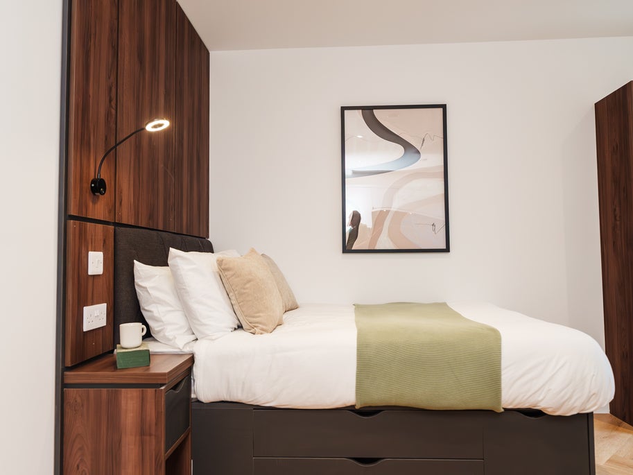 Room Butts Court in Leeds