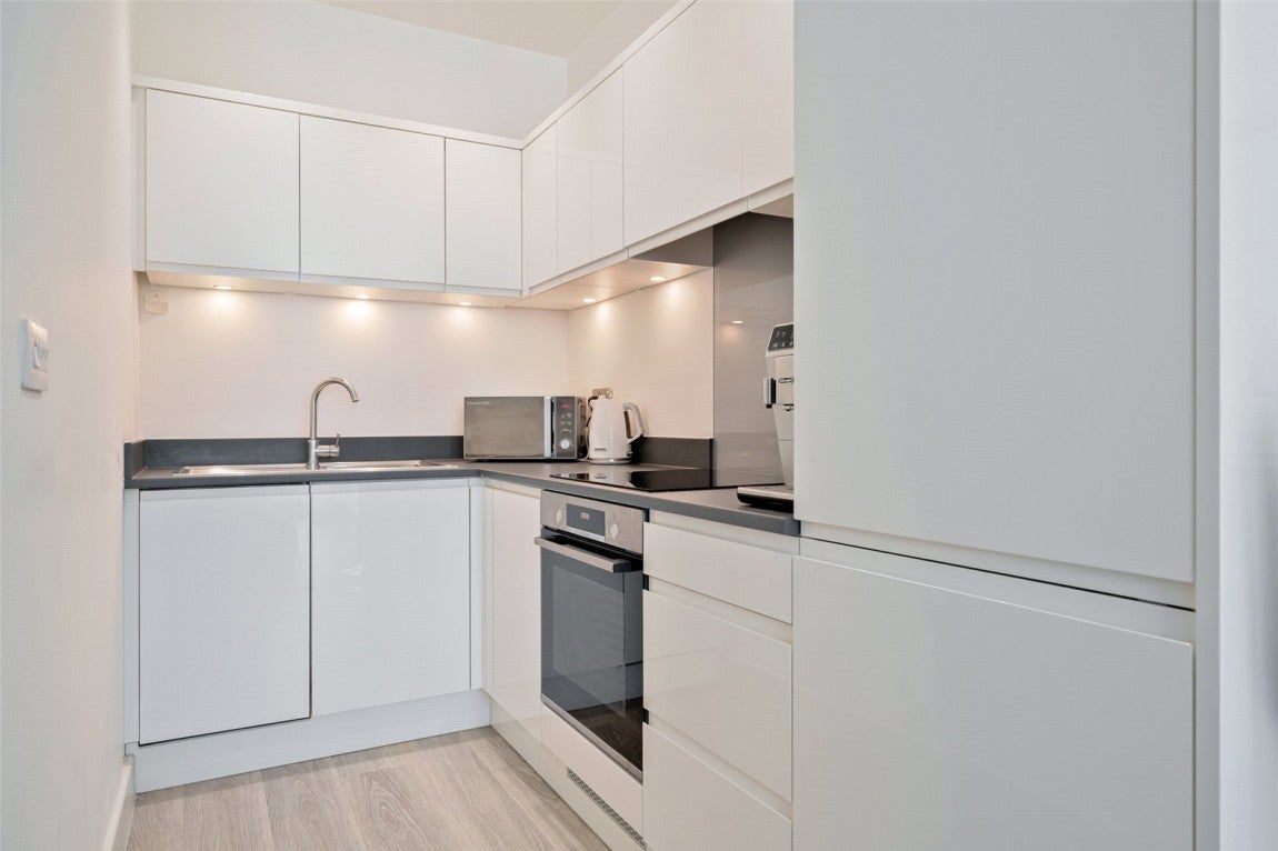 Flat Eagle Lane in Bracknell