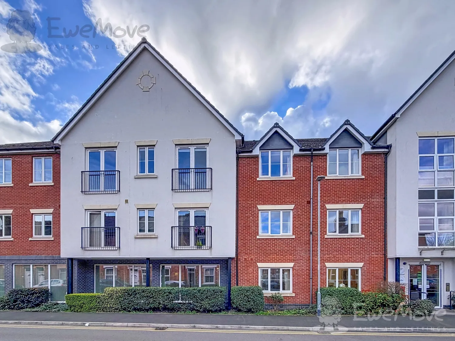 Flat Little London in Worcester