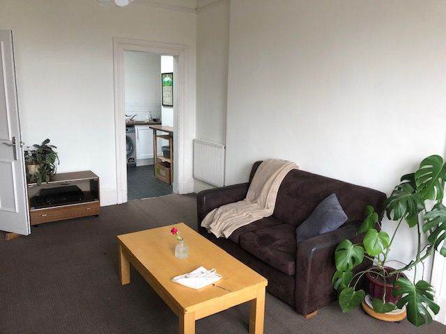 Flat Morningside Park in City of Edinburgh