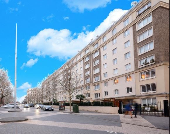 Flat Princes Gate in City of Westminster