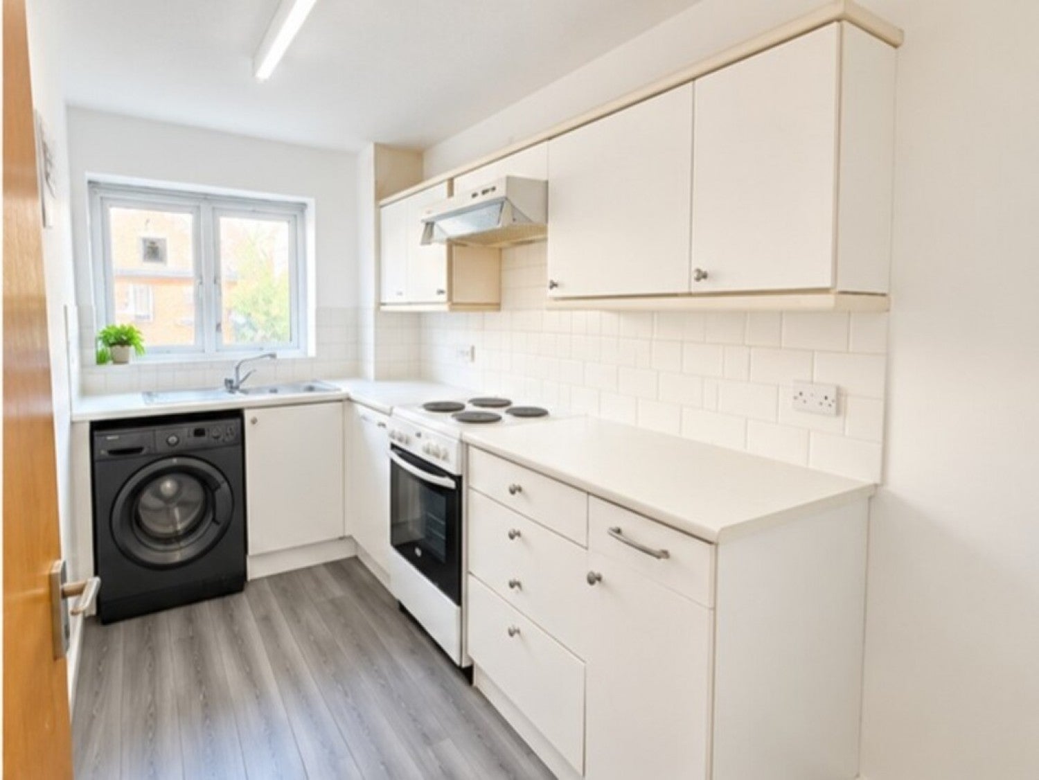 Flat Union Street in Leigh