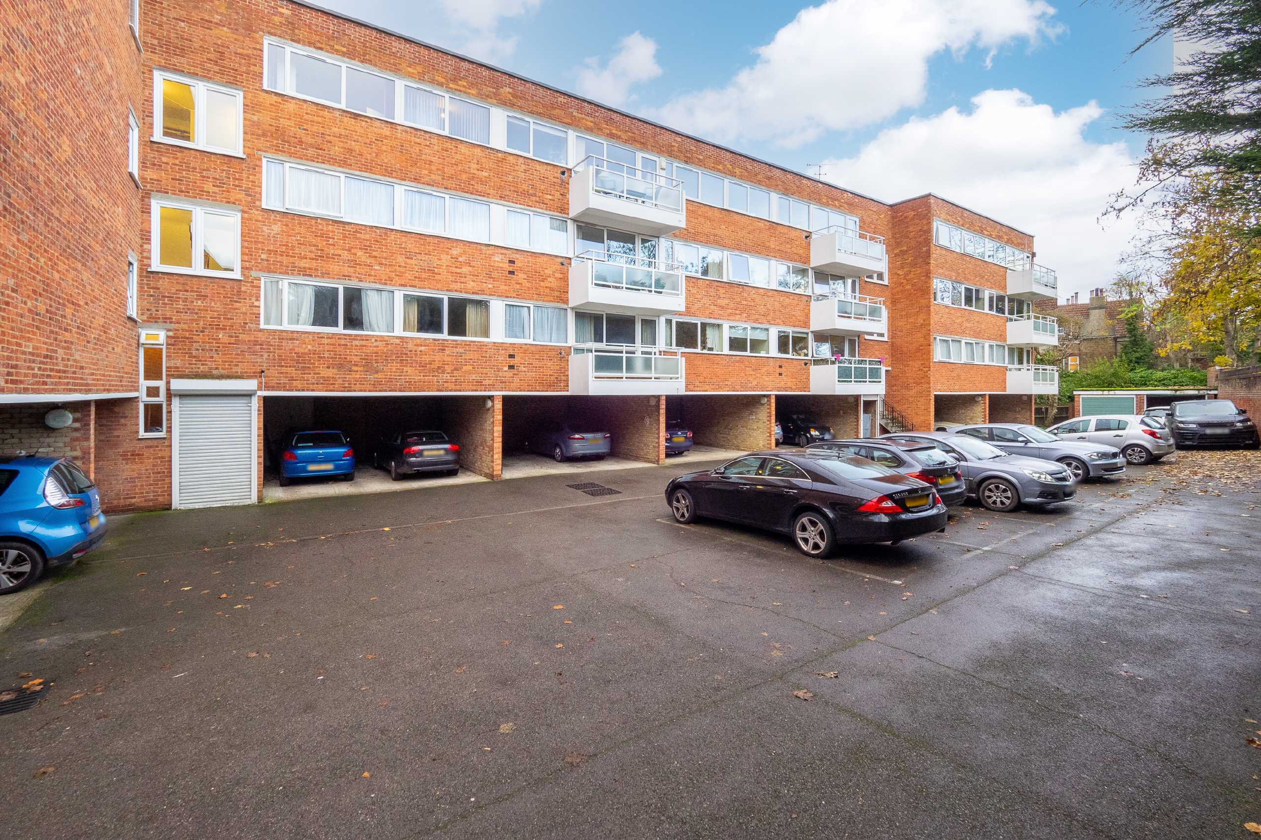 Flat Brighton Road in Greater London