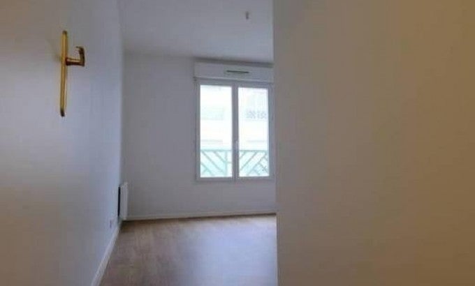 Flat Avenue Aristide Briand in Les Pavillons-sous-Bois