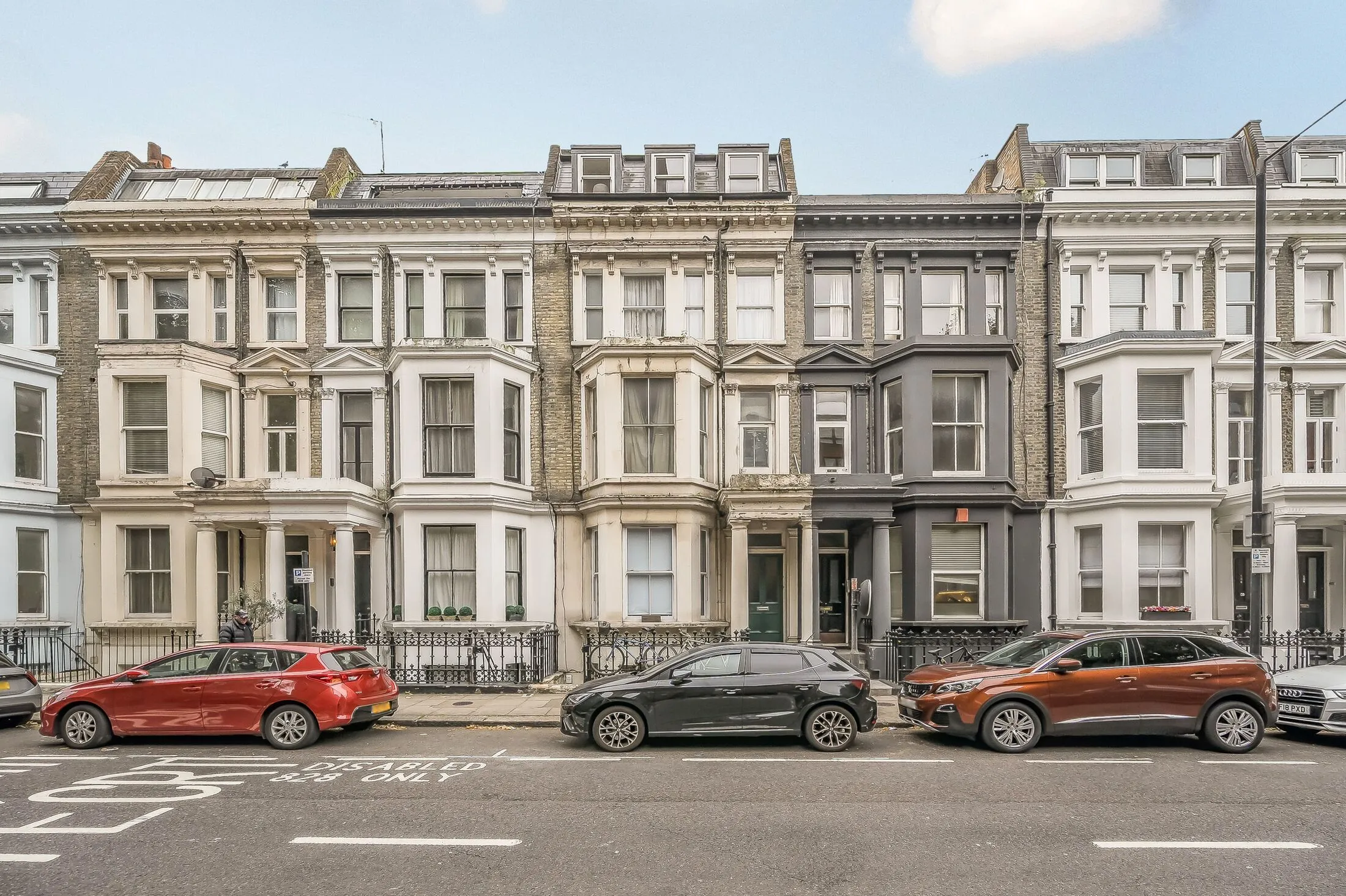 Flat Ashburnham Road in Greater London