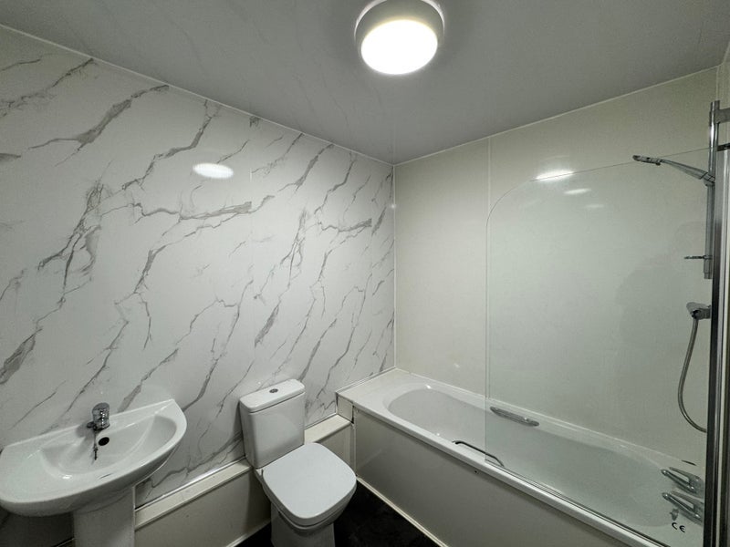 Room Alexandra Park Street in Glasgow